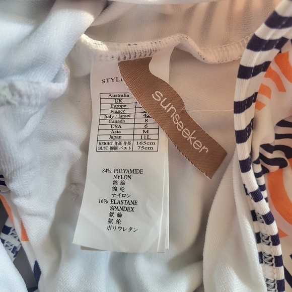 New Sunseeker Printed Front Keyhole Adjustable Spaghetti Strap Swimsuit 6 US - Picture 11 of 16